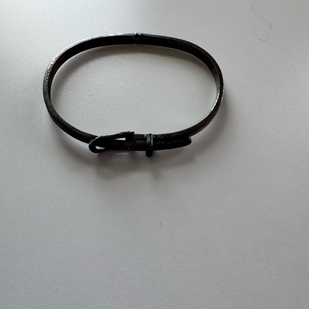 Silver and Black Bracelet - Picture 2 of 8